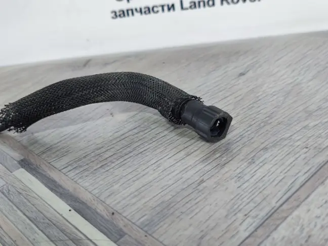 Трубка топливная возв Range Rover Sport L320 3.6