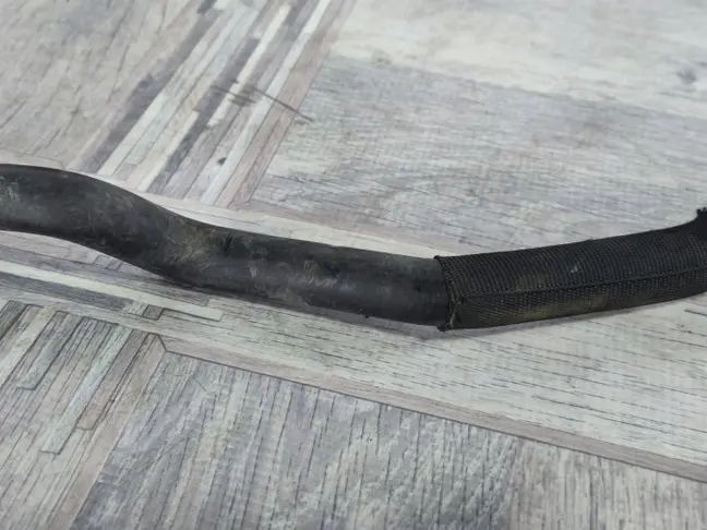 Патрубок охлаждения  Range Rover Sport L320 3.6