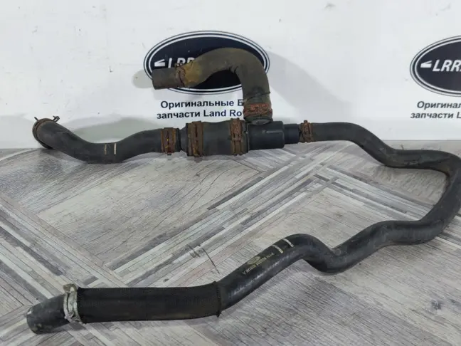 Патрубок охлаждения  Range Rover Sport L320 3.6