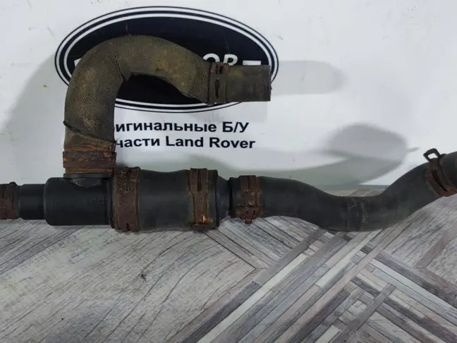 Патрубок охлаждения  Range Rover Sport L320 3.6