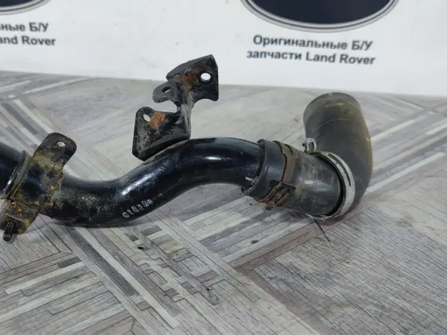 Патрубок охлаждения Range Rover L320 Sport 3.6