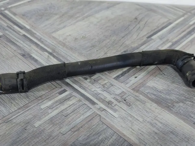 Патрубок охлаждения Range Rover L320 L322 3.6