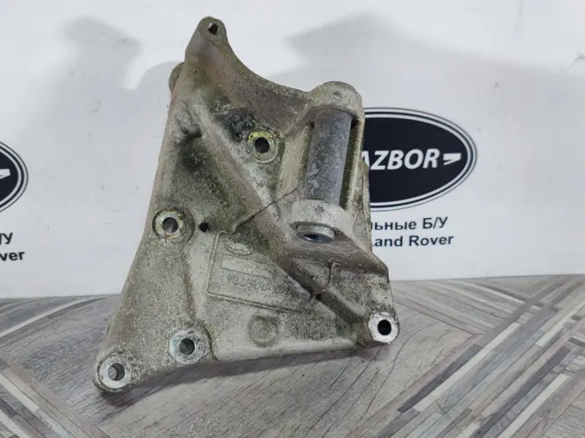Кронштейн генератора Range Rover L320 3.6
