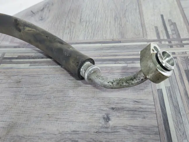 Шланг кондиционера Range Rover L320 3.6