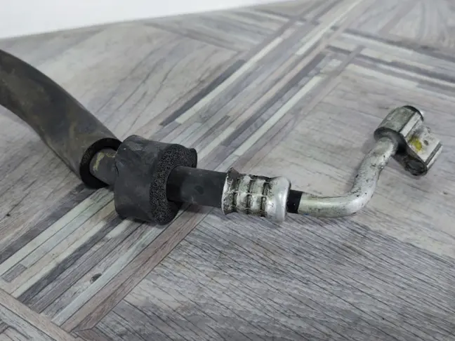 Шланг кондиционера Range Rover L320 3.6