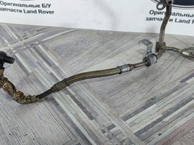 Трубка подачи масла Range Rover 3 L320 3.6