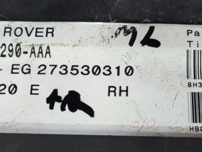 Блок предохранителей под капот Sport L320 3.6