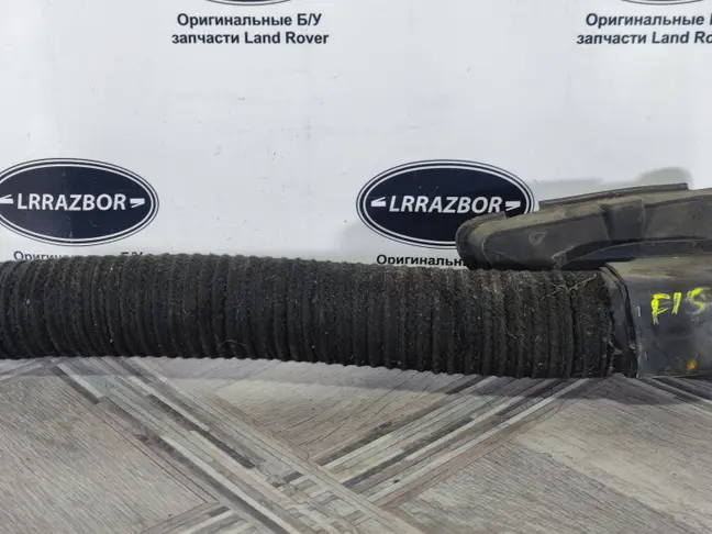 Воздушный патрубок Range Rover Sport L320 3.6