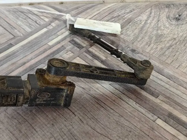 Датчик положения кузова задний RRS L320 рест