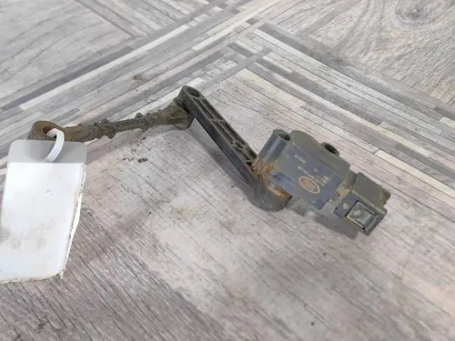 Датчик положения кузова задний RRS L320 рест