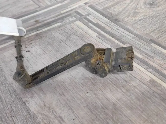 Датчик положения кузова задний RRS L320 рест