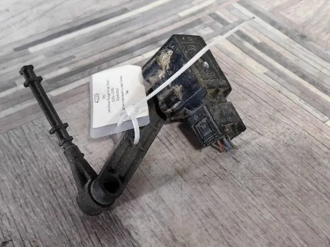 Датчик положения кузова задний RRS L320 дорест