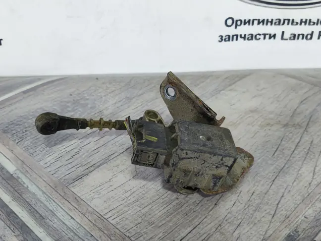 Датчик положения кузова передний RRS L320 дорест