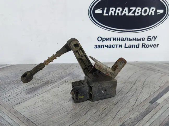 Датчик положения кузова передний RRS L320 дорест