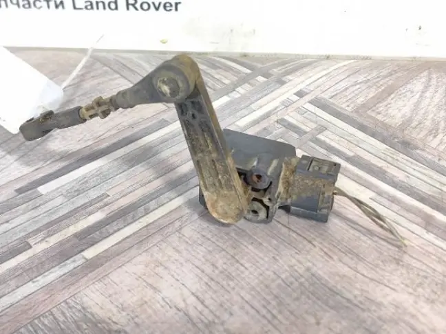 Датчик положения кузова передний RRS L320 дорест