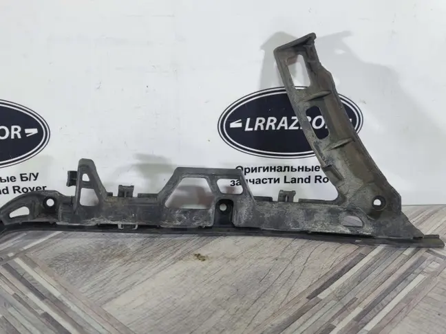 Кронштейн заднего бампера левый Sport L320