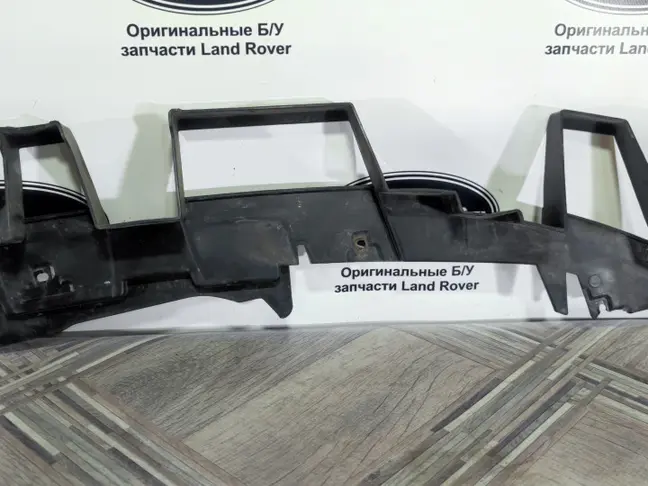 Кронштейн бампера левый Range Rover Sport L320