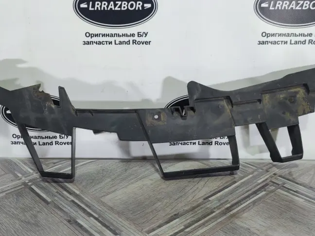Кронштейн бампера правый Range Rover Sport L320