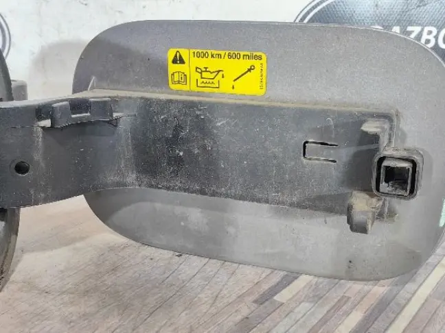 Лючок бензобака Land Rover Sport L320 2005-2013