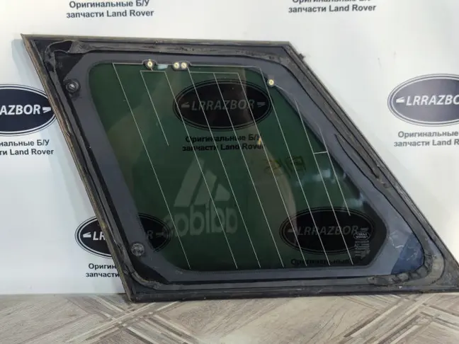 Стекло кузовное глухое правое Land Rover Sport 320
