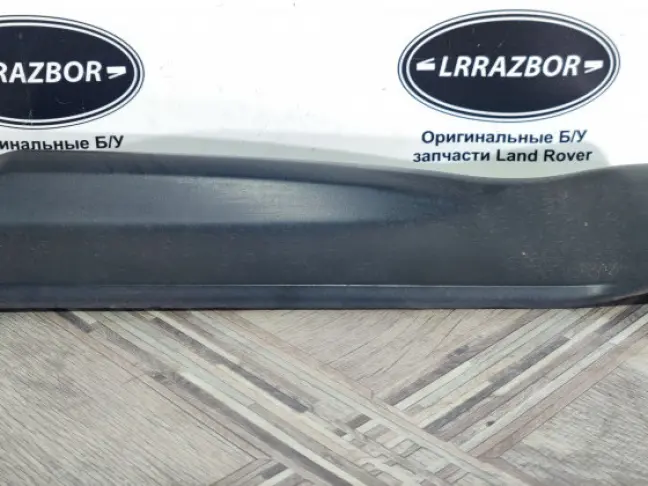 Молдинг двери задний правый Range Rover Sport 320