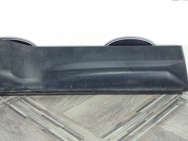 Молдинг двери задний правый Range Rover Sport 320