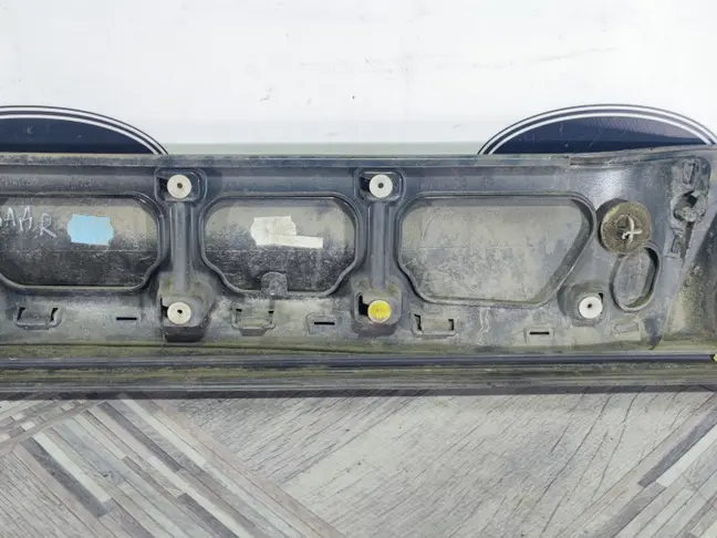 Молдинг двери задний правый Range Rover Sport 320