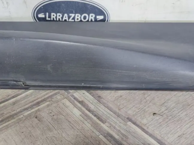 Молдинг передний правый  Range Rover Sport L320