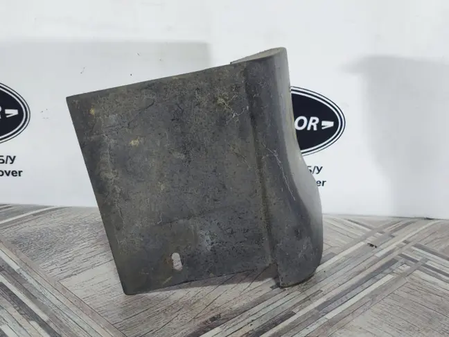 Молдинг переднего правого крыла  Sport L320 05-13