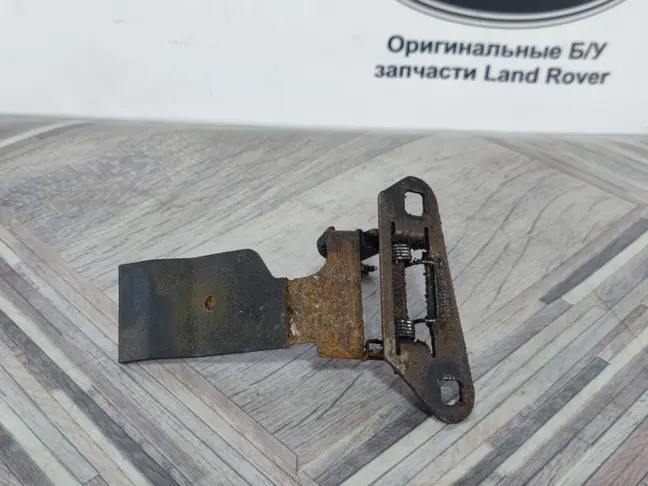 Защелка капота Land Rover Sport L320 05-13