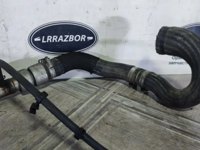 Патрубок турбины левый Range Rover 3 L322 448DT