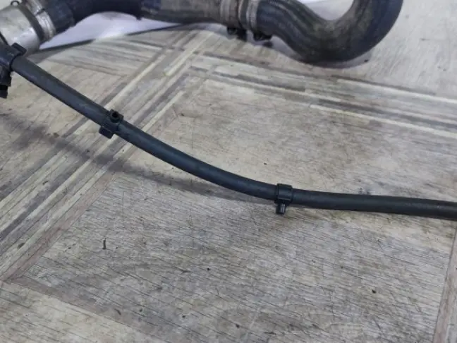 Патрубок турбины левый Range Rover 3 L322 448DT