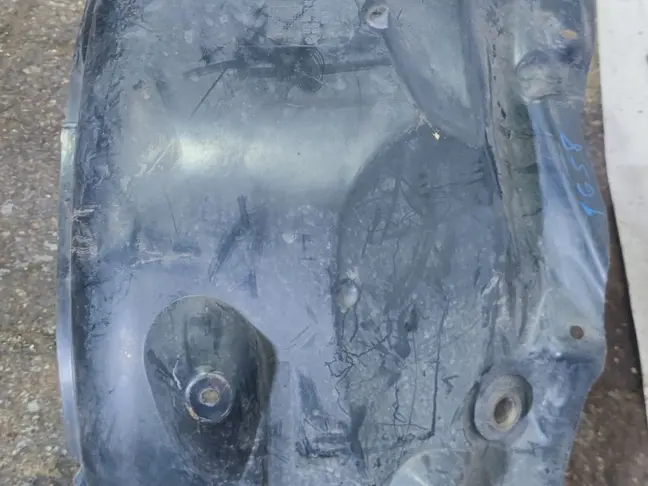 Подкрылок передний левый Range Rover Sport L320