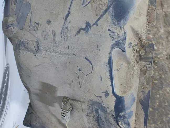 Подкрылок задний правый Range Rover Sport L320