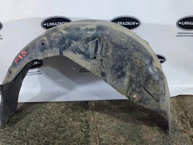Подкрылок задний левый Range Rover Sport L320