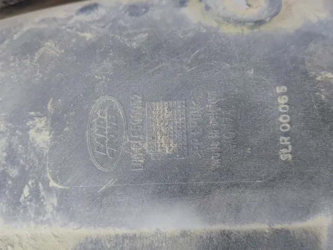 Подкрылок задний левый Range Rover Sport L320