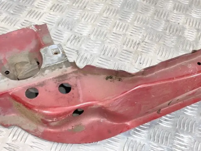 Балка передняя поперечная DISCOVERY 3 L319 05-14