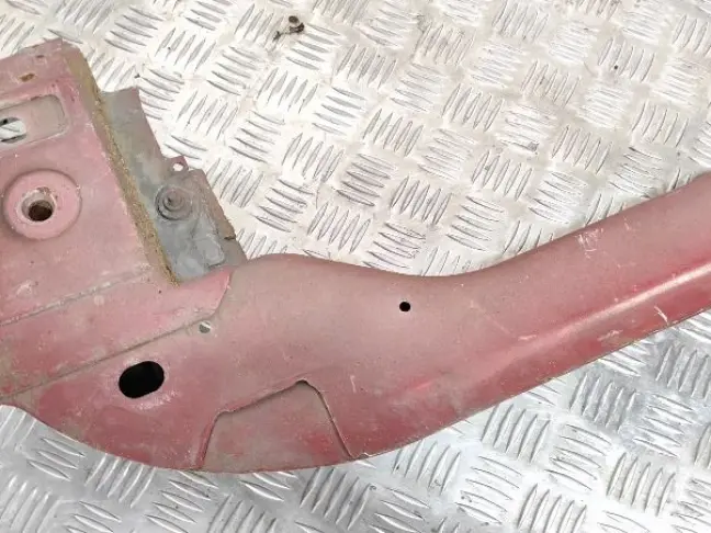 Балка передняя поперечная DISCOVERY 3 L319 05-14