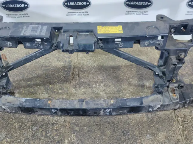 Панель передняя Land Rover DISCOVERY 3/4 L319