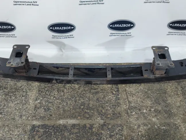 Усилитель переднего бампера DISCOVERY 3/4 L319