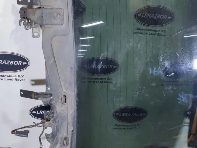 Стекло крышки багажника Range Rover Sport L320