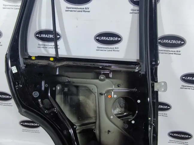 Дверь задняя левая Range Rover Sport L320 05-12