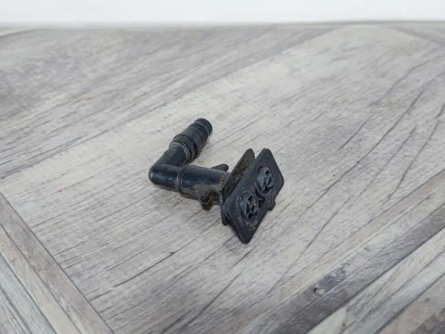 Форсунка фароомывателя правая Range Rover L322