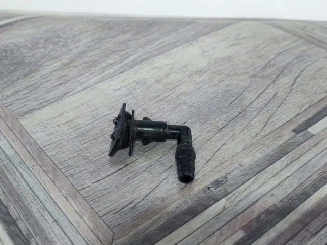 Форсунка фароомывателя правая Range Rover L322