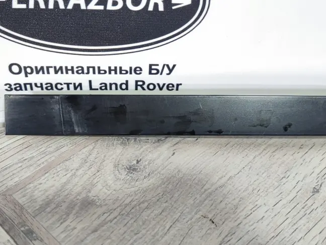 Молдинг стойки задний левый Range Rover L322