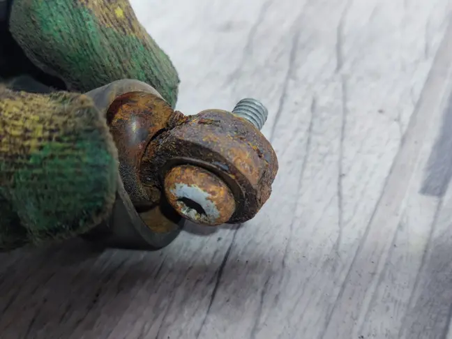 Трос откидного борта Range Rover L322 02-12