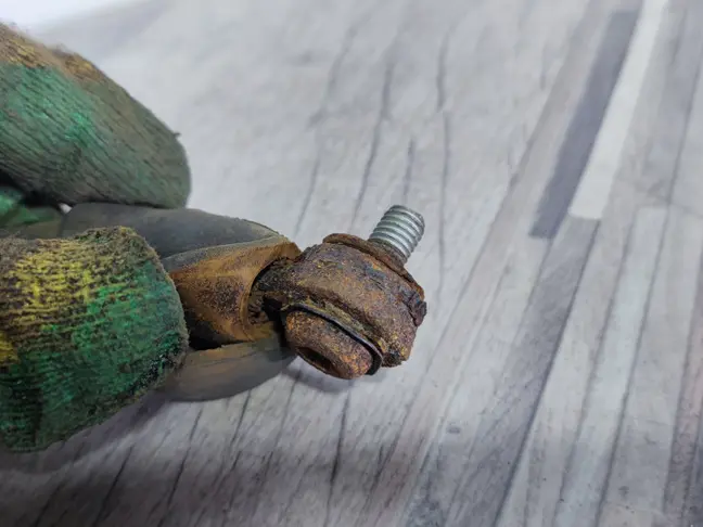 Трос откидного борта Range Rover L322 02-12