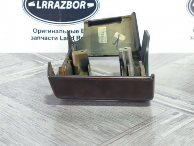 Вставка правая торпеды Land Rover Range Rover L322