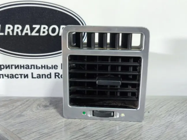 Дефлектор правый Land Rover Range Rover L322