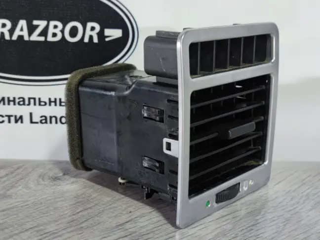 Дефлектор правый Land Rover Range Rover L322